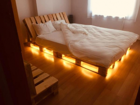A Single Room in Home, одноместная комната в доме, Chambre simple, Habitación individual